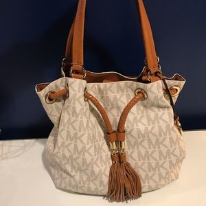 Michael Kors White MK Cinch Bucket Bag